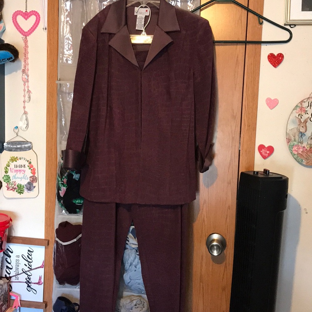 Brand new pant suit!